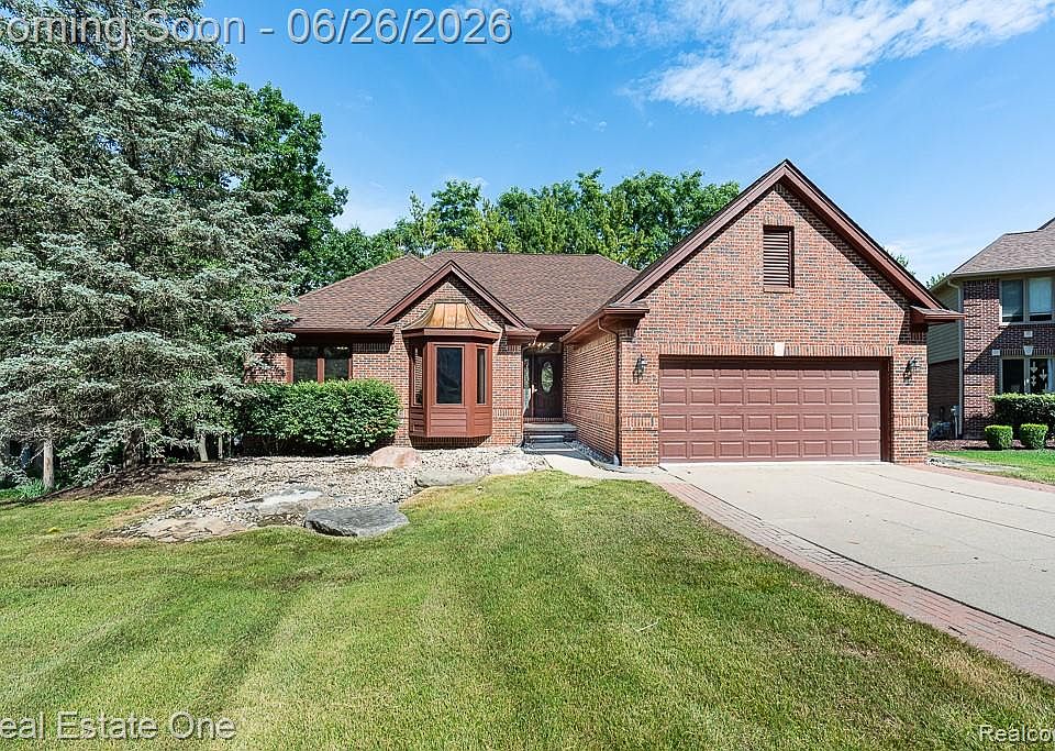 1st image of 227 Bloomer Ridge Ct