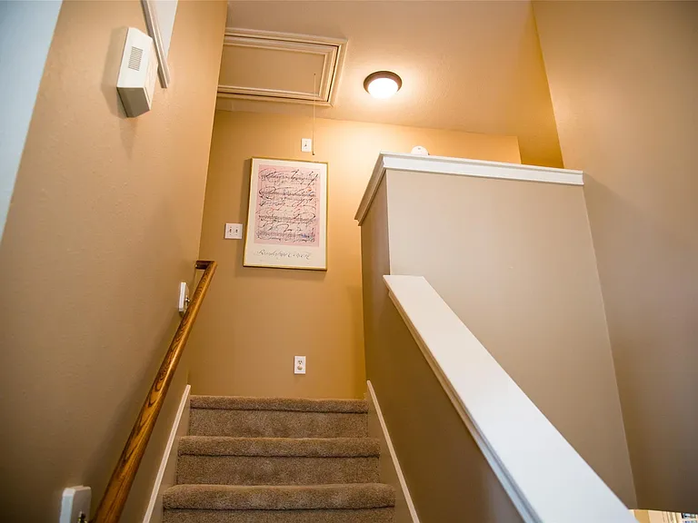 31 N Walden Elms Cir — Photo 15