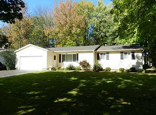 347 Laurelwood Dr, Rochester, NY 14626