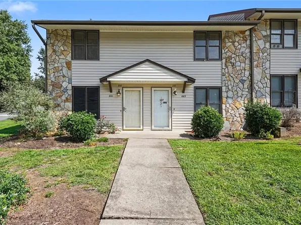 1001 Rock Knoll Ct #228, Winston Salem, NC 27107