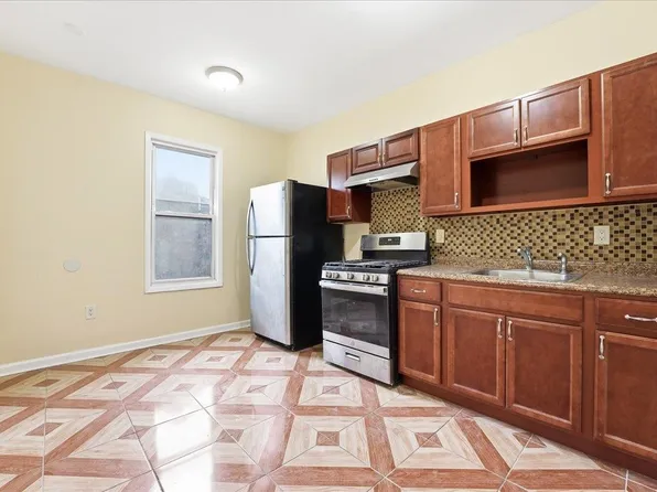 68 Lexington Ave, Jersey City, NJ 07304