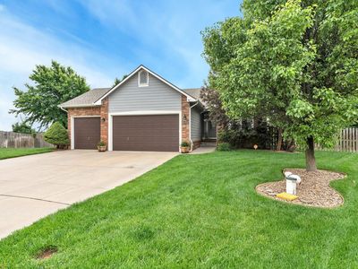10715 W Waterside Ct, Maize, KS, 67101