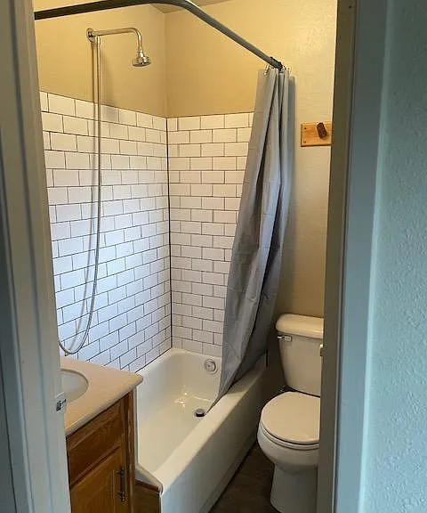 2917 E Barnwell St — Photo 5