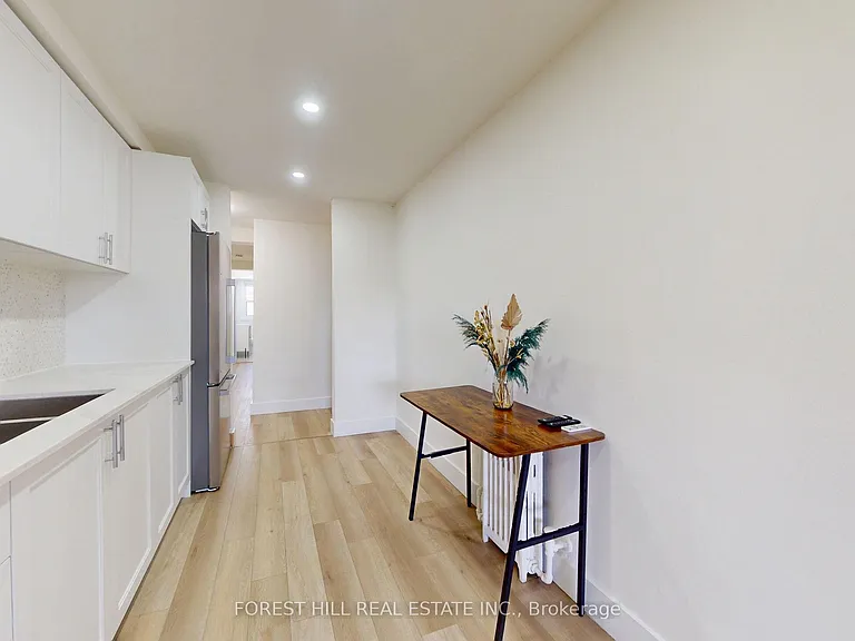29 Wesley St #1 — Photo 5