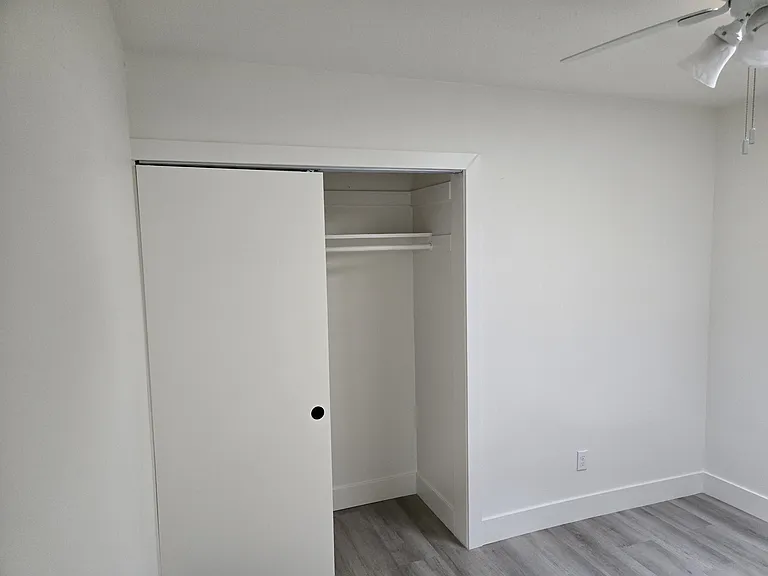 Laguna Dr — Photo 15