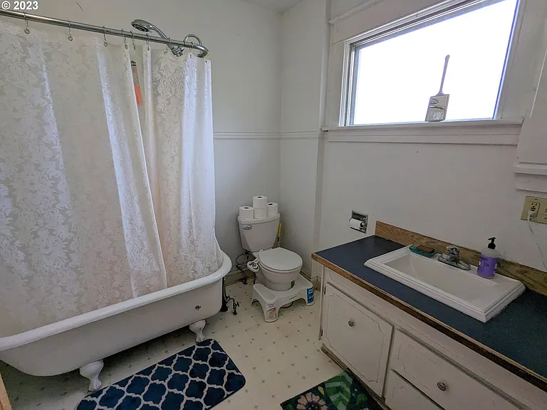 3018 SE 7th Ave — Photo 14