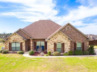 300 Clements Cir, Tatum, TX 75691