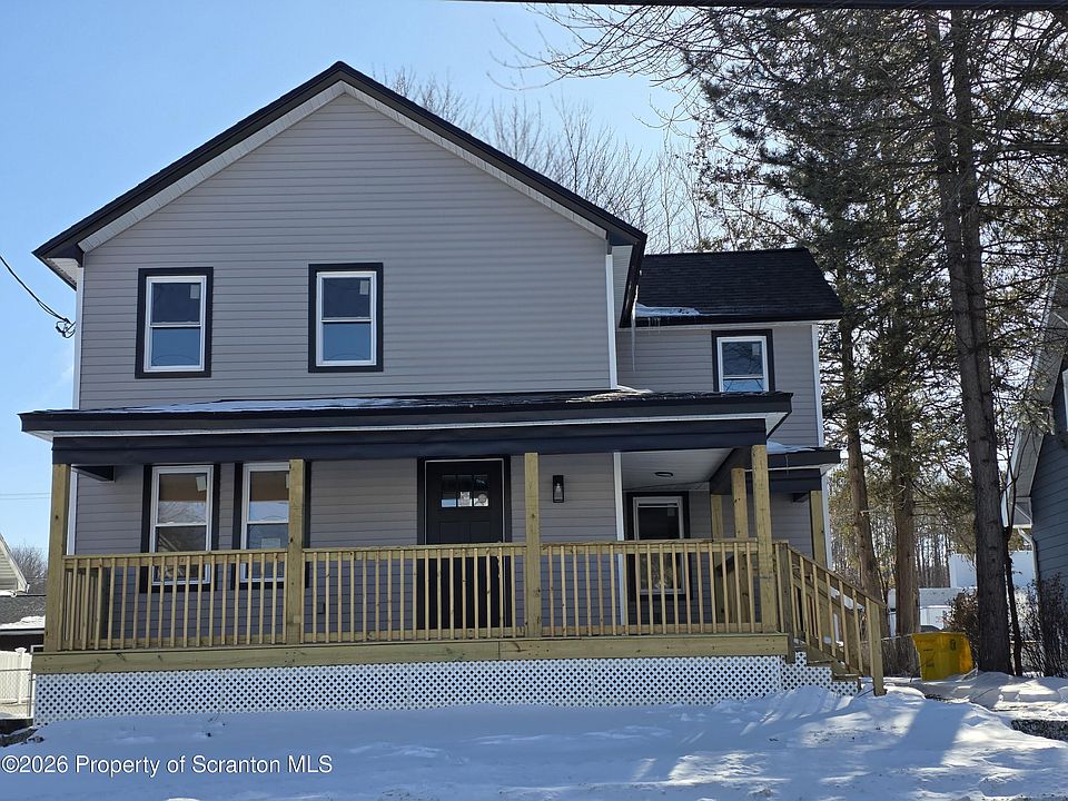 1st image of 245 N Main St