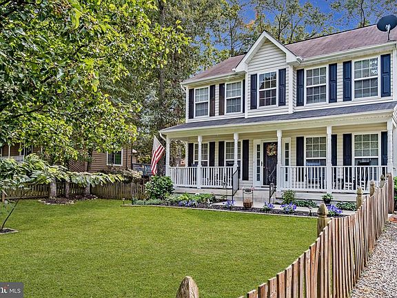 View of home from driveway