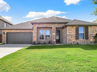 1408 Lawnview Dr, Forney, TX 75126