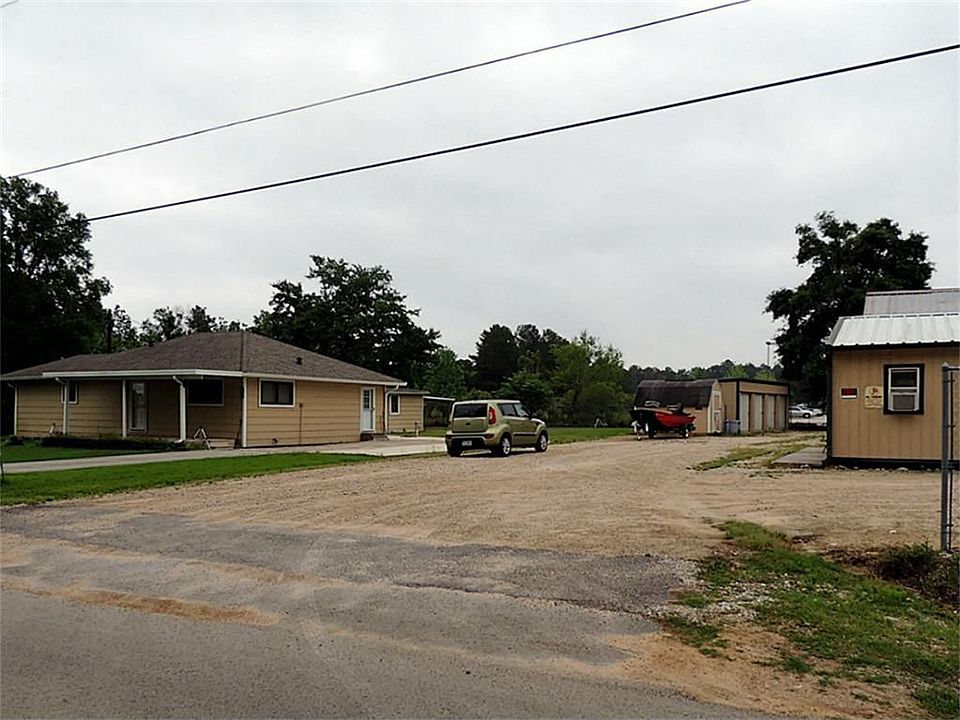 Income producing buildings have a separate entrance, and are partially fenced.