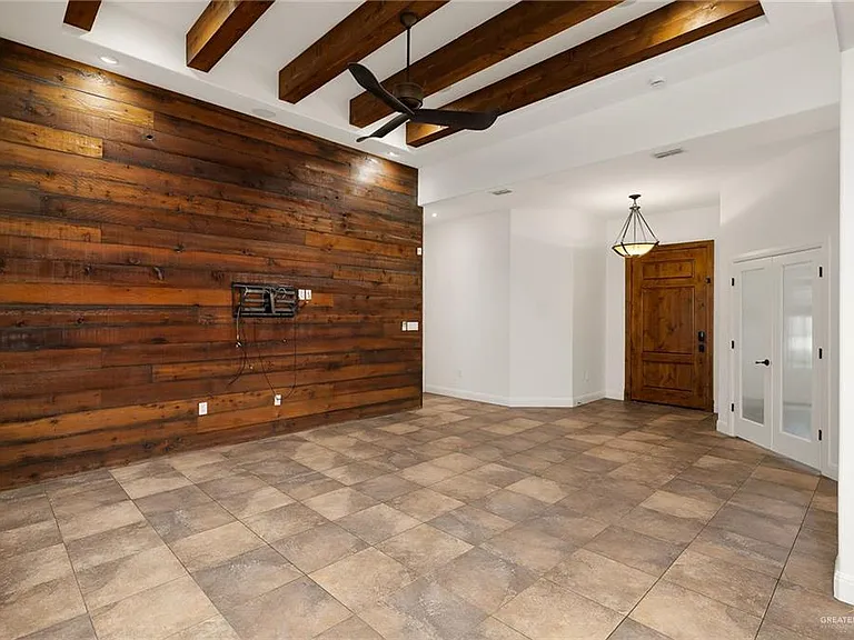 3713 Ida St — Photo 3