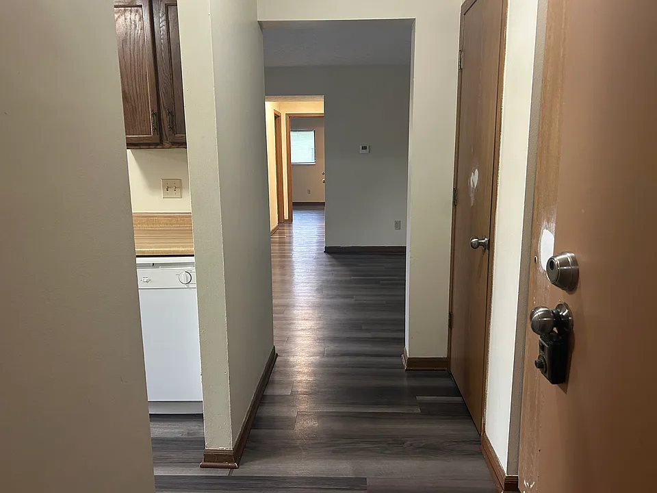Entry to the apartment.