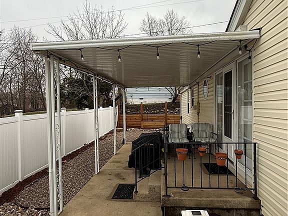 5th image of 2198 Gary Ct