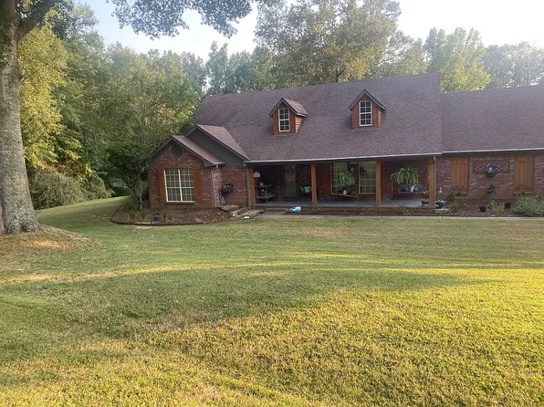 736 White Oak Dr, Yazoo City, MS 39194