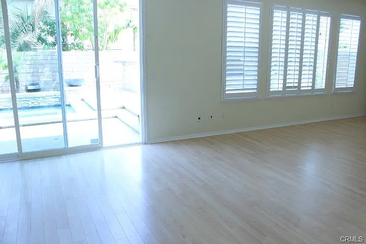 1329 Campanis Ln — Photo 14