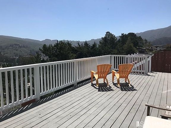 5th image of 1063 Manzanita Dr