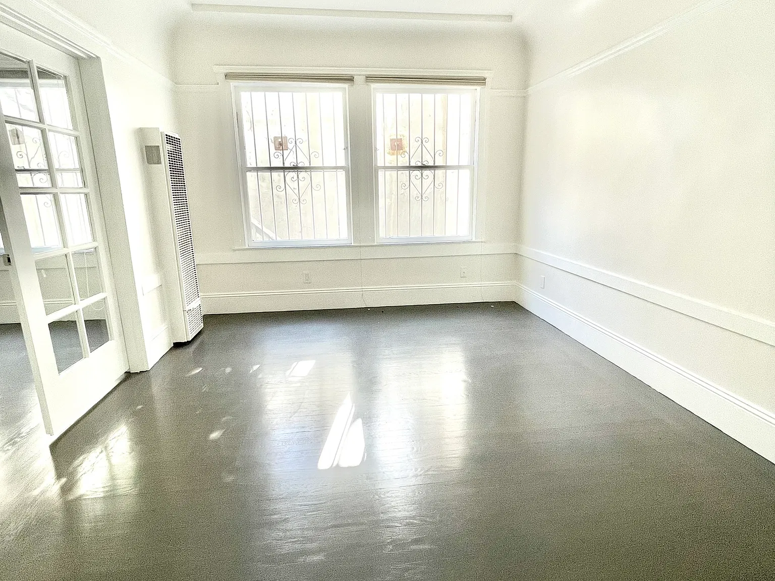 1 bed, 800 sqft, $5,699 — Photo 3