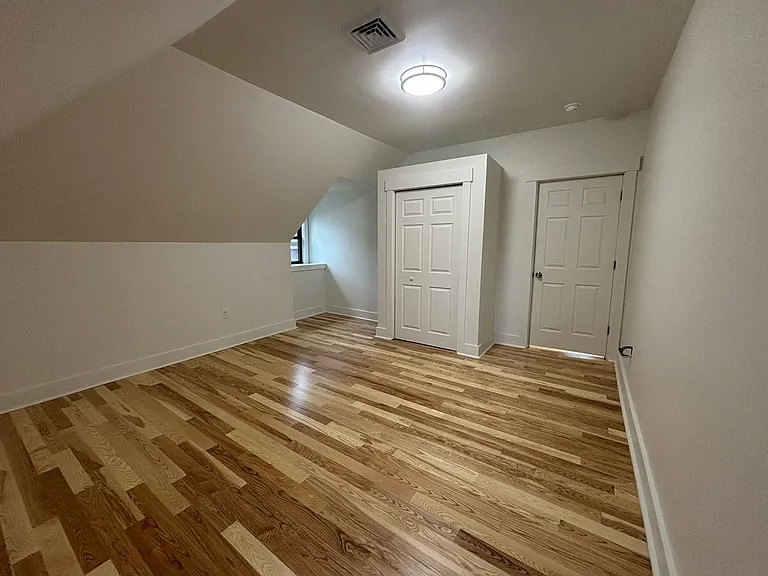 1115 N. Negley Avenue — Photo 12