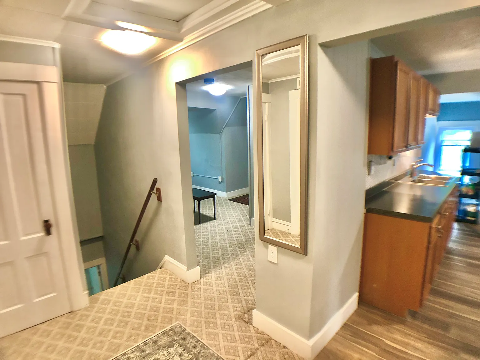 2 bed, 1000 sqft, $1,950 — Photo 4