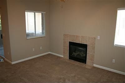 New carpet, paint & blinds