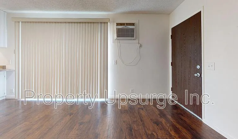 2739 Gilmore Ln #4 — Photo 2