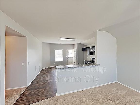 4th image of 1880 Bartlett Dr