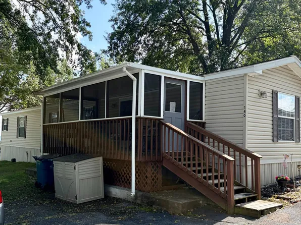 140 David Dr, Middletown, PA 17057