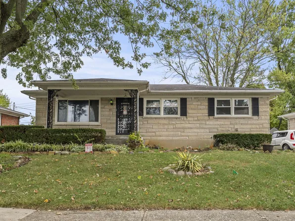 821 Foxcroft Ct, Lexington, KY 40505