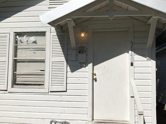 2nd image of 3140 Houston St