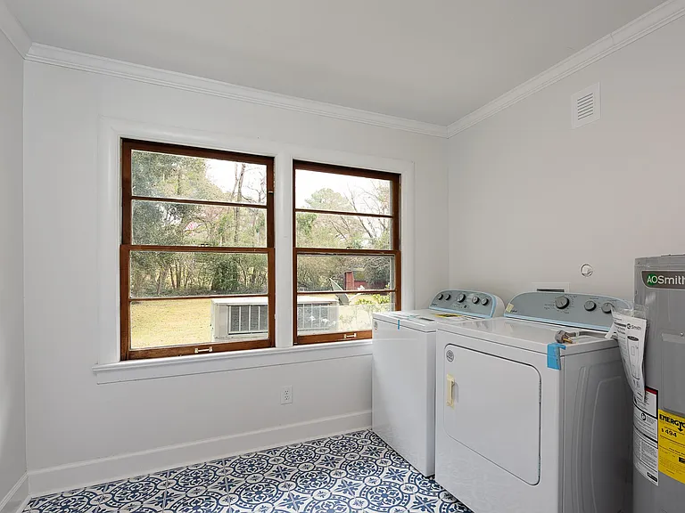 605 Bonham Ave — Photo 7