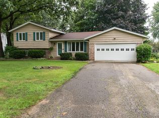 6949 Springbrook Ln, Kalamazoo, MI 49004