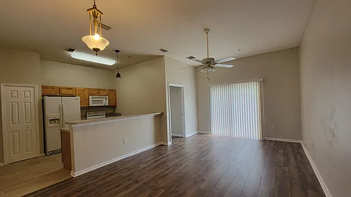 6100 Maggies Cir #103 Photo 1