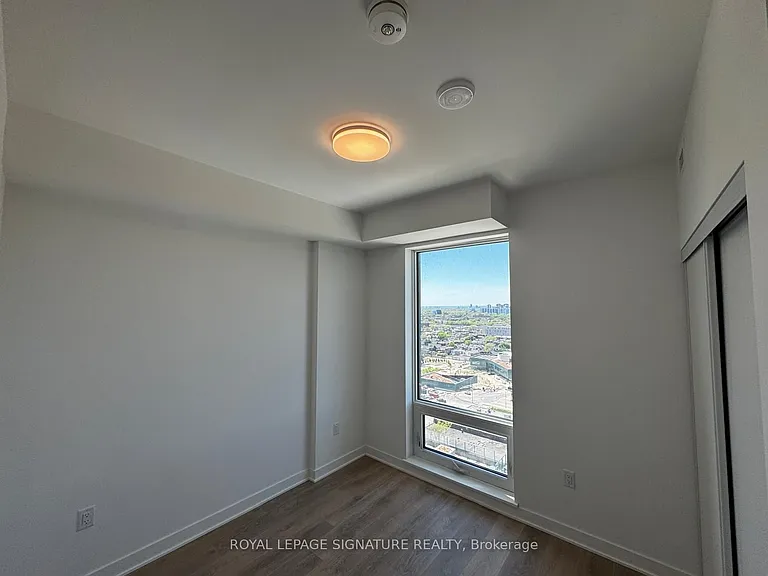 1185 Dupont St #1601 — Photo 17
