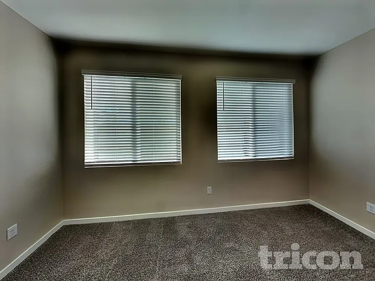 4549 E Granada St — Photo 6