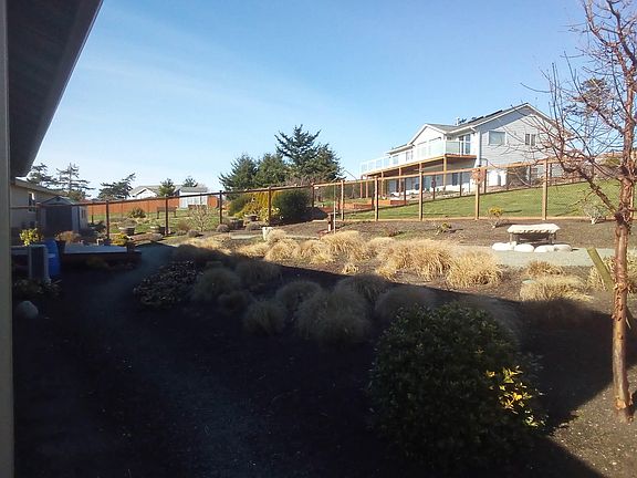 2nd image of 646 El Prado Ave