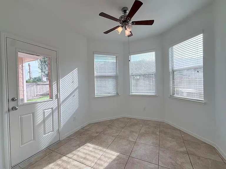 2814 Ridgeglen Ln — Photo 22