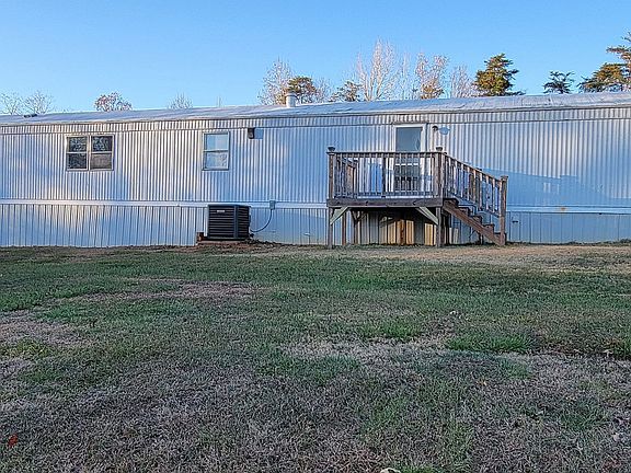 2nd image of 912 Legacy Ln