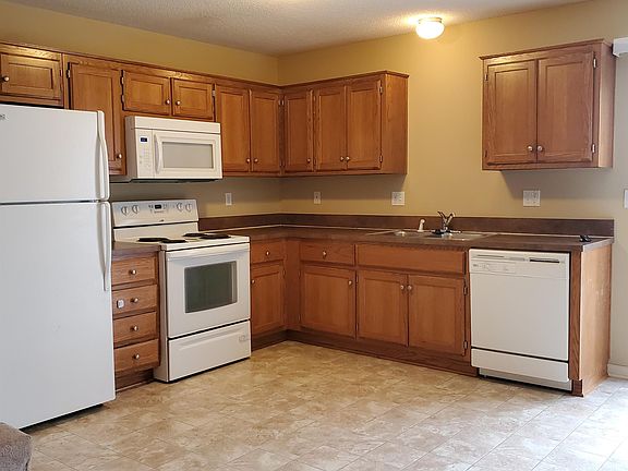 kitchen comes with all the appliances