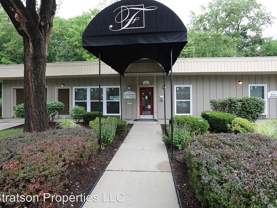 1st image of 2406 S 24th St APT 302