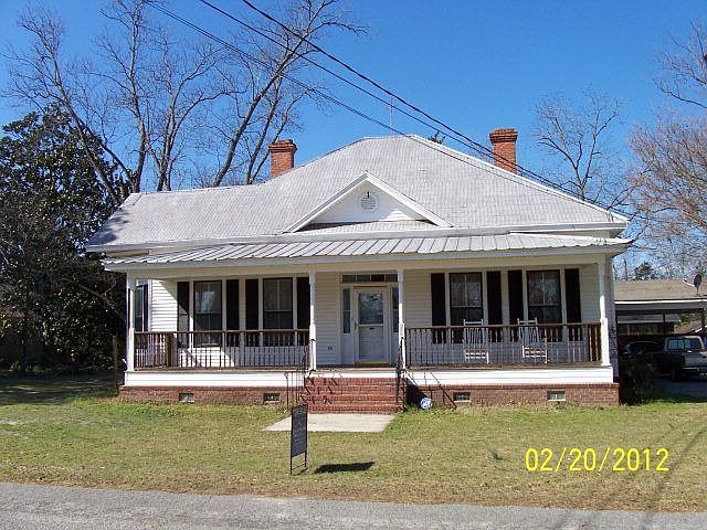 2nd image of 293 Darlington Ave N