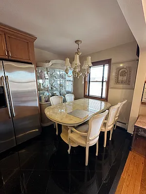 Rented by ERNY LLC | media 31