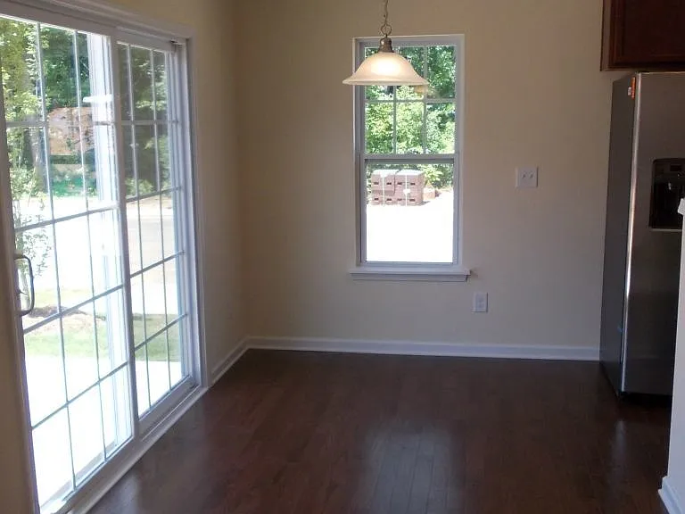 4602 Quinton Ln — Photo 8