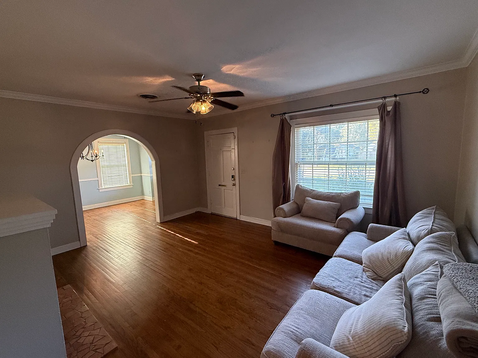 4 bed, 1919 sqft, $1,850 — Photo 4