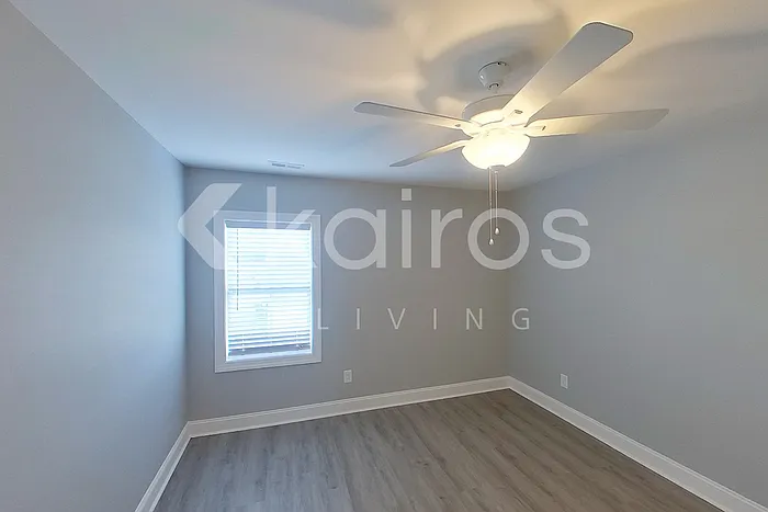 3705 Oak Leaf Way #E — Photo 15