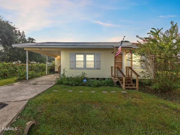 2104 Rose Mae Dr, Breaux Bridge, LA 70517