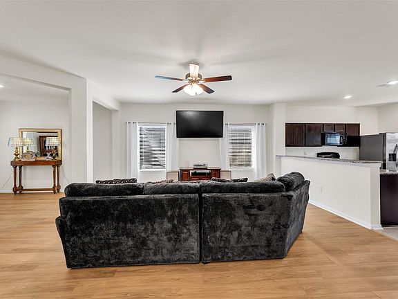 4th image of 10510 Watershed Dr