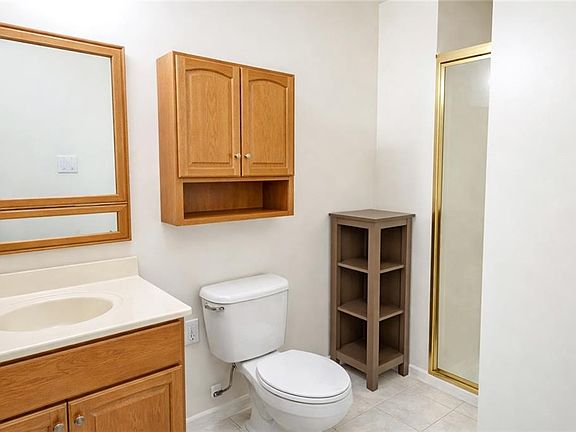5th image of 290 Patriot Ln APT D