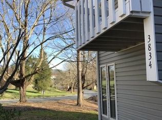 3834 Heathrow Dr, Winston Salem, NC 27127