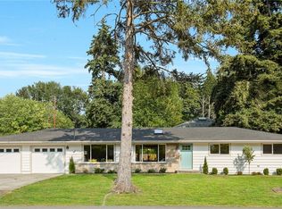 18412 80th Ave NE, Kenmore, WA 98028